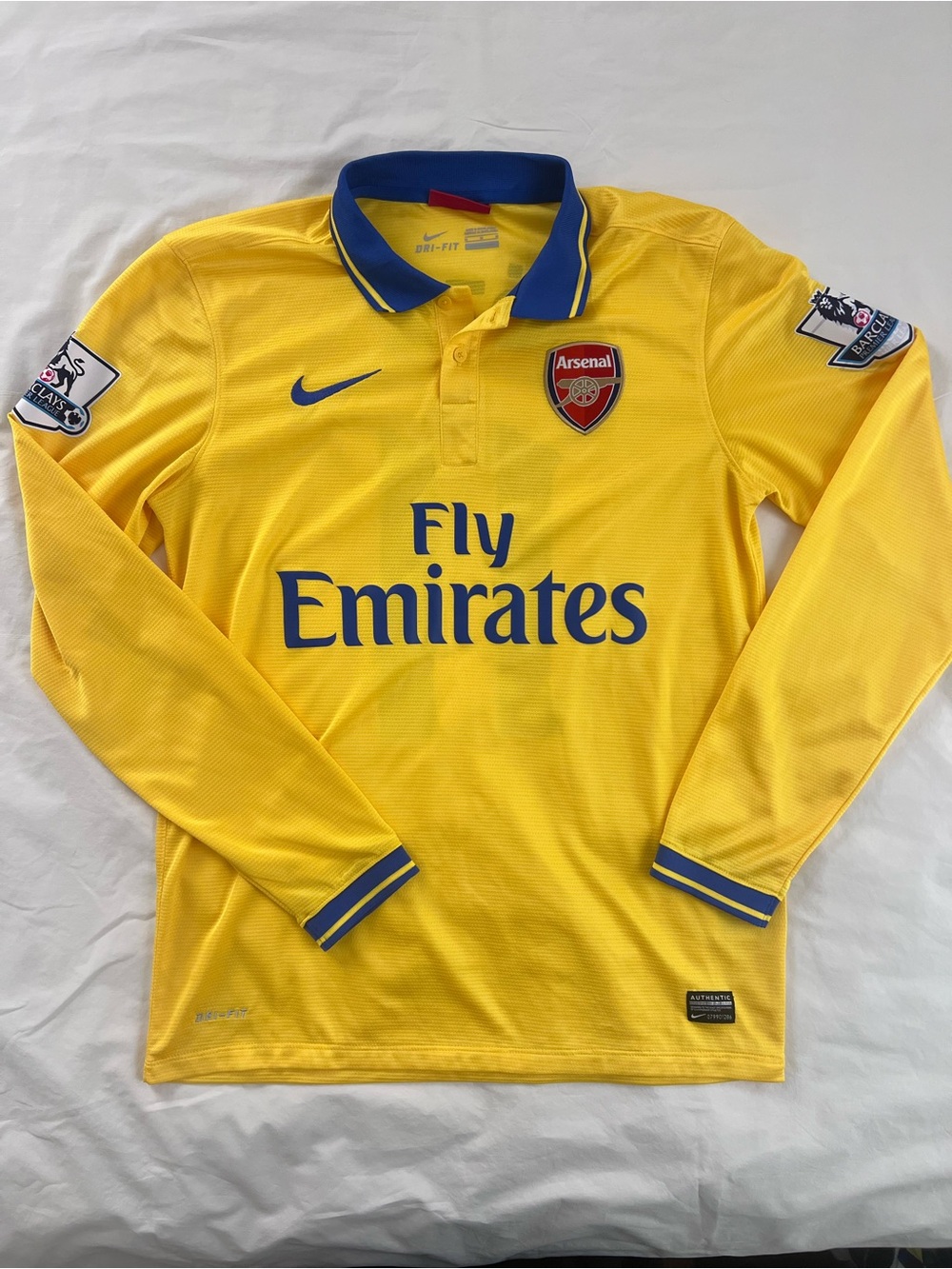 Ozil Nike Arsenal Men’s Long-Sleeve Football Shirt - Yellow